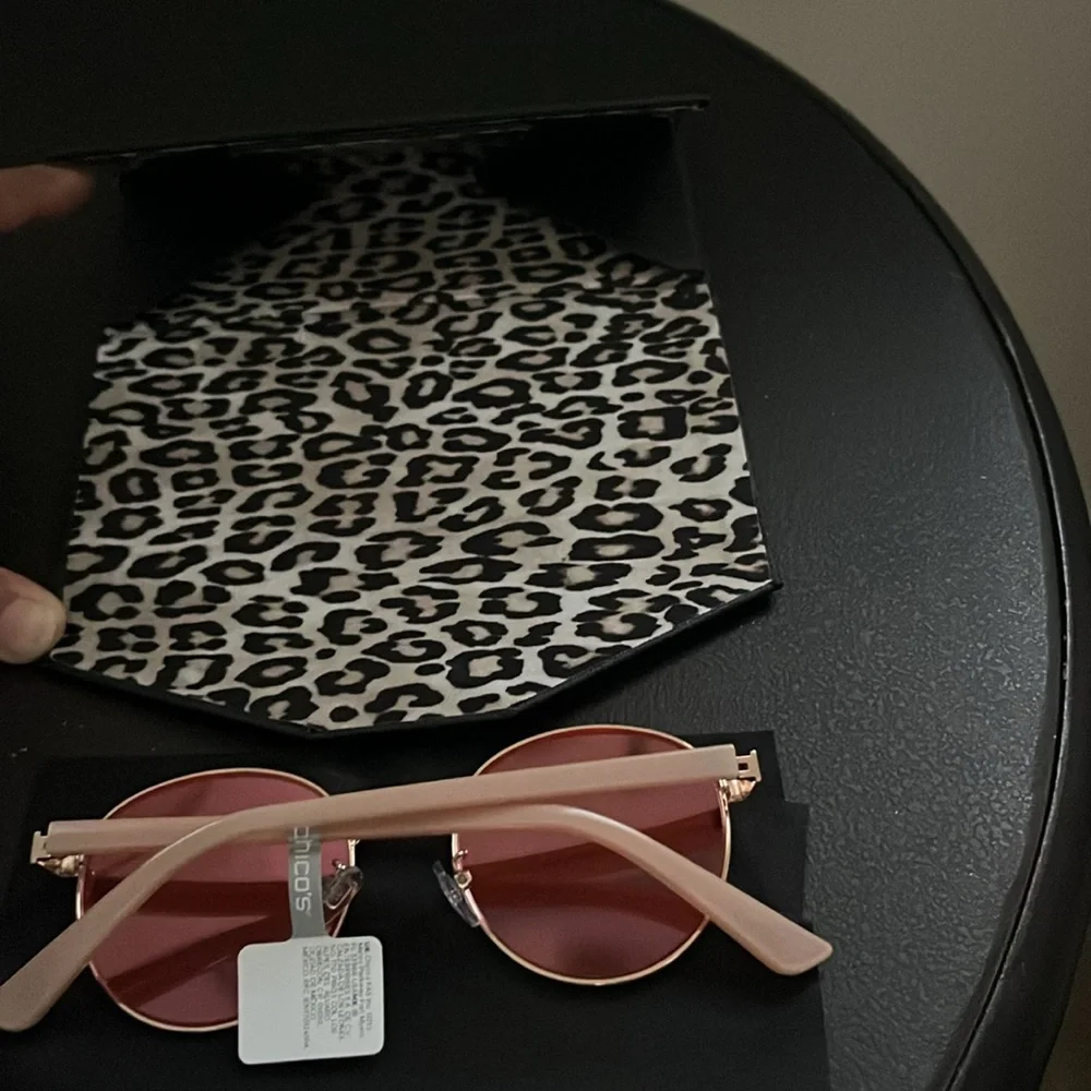 NWT, Chico’s, Gold Sunglasses with Print Case